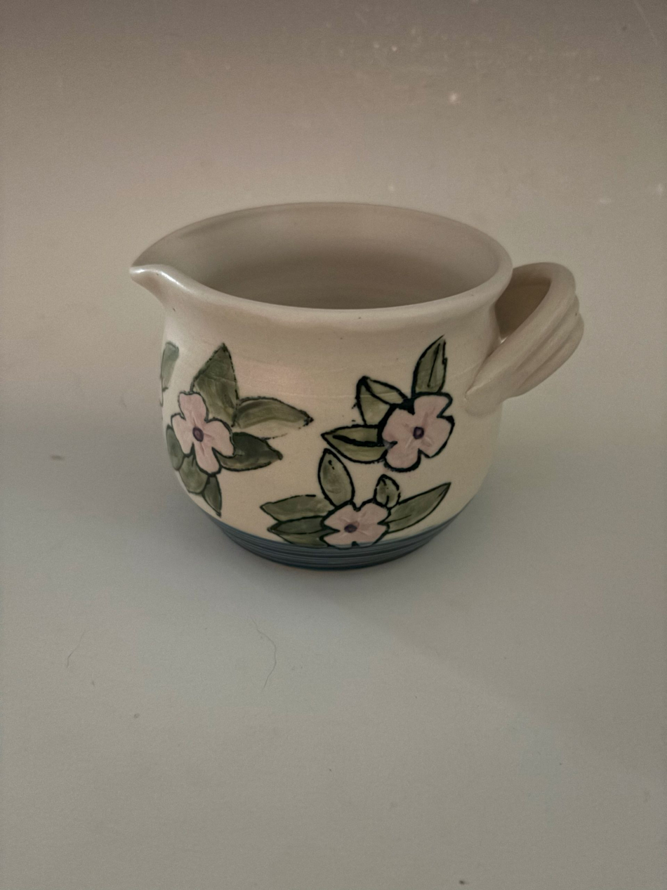 sm_mixing_bowl_pink_flowers.jpg